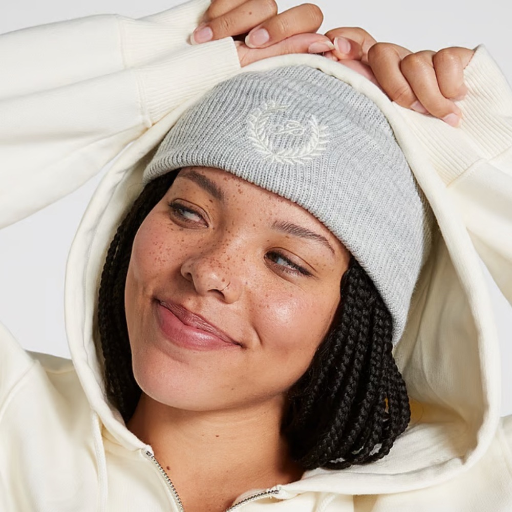 PINK VS Rib Knit Beanie In Heather Stone Grey Crest Graphic